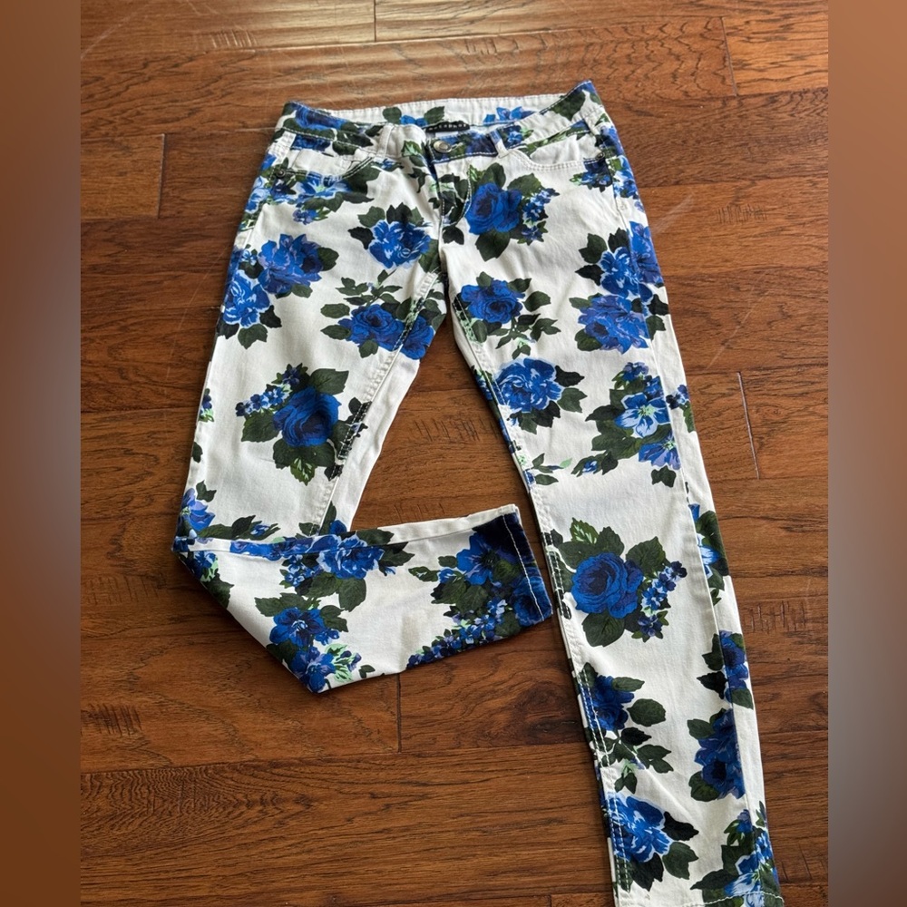 Metaphor Blue Floral Skinny Pants‎